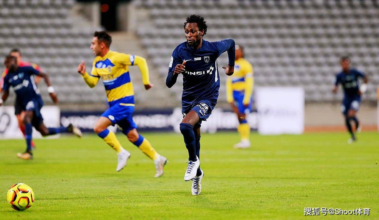 半岛体育官网登录-尼姆队防守稳固，成为强队威胁