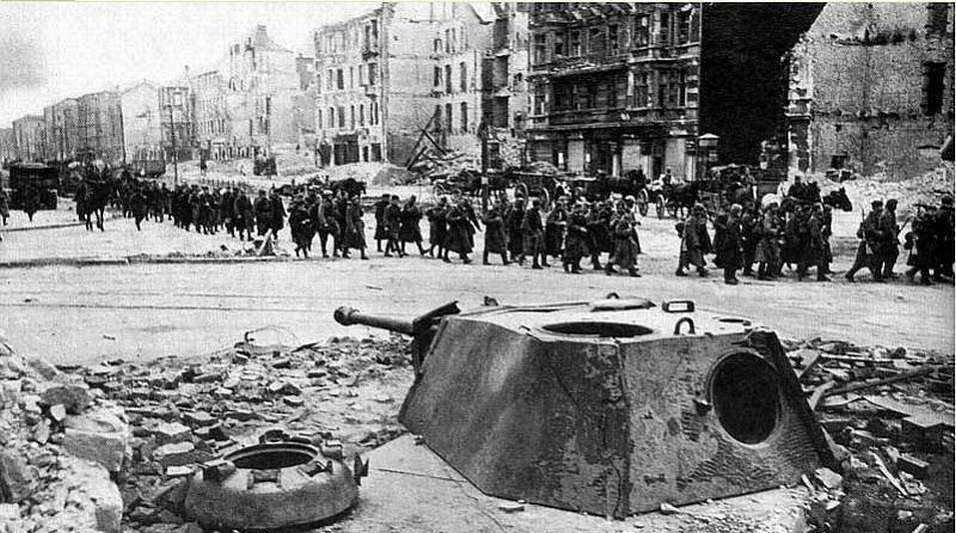 半岛体育官网首页-赫尔塔柏林主场不敌奥格斯堡，遭遇背水一战的简单介绍