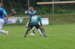 半岛体育在线网站-贝尔福体能教练辞职，球队状态受影响